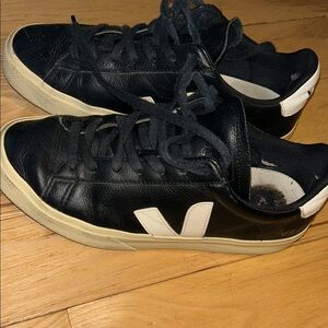 Veja campo black leather sneakers